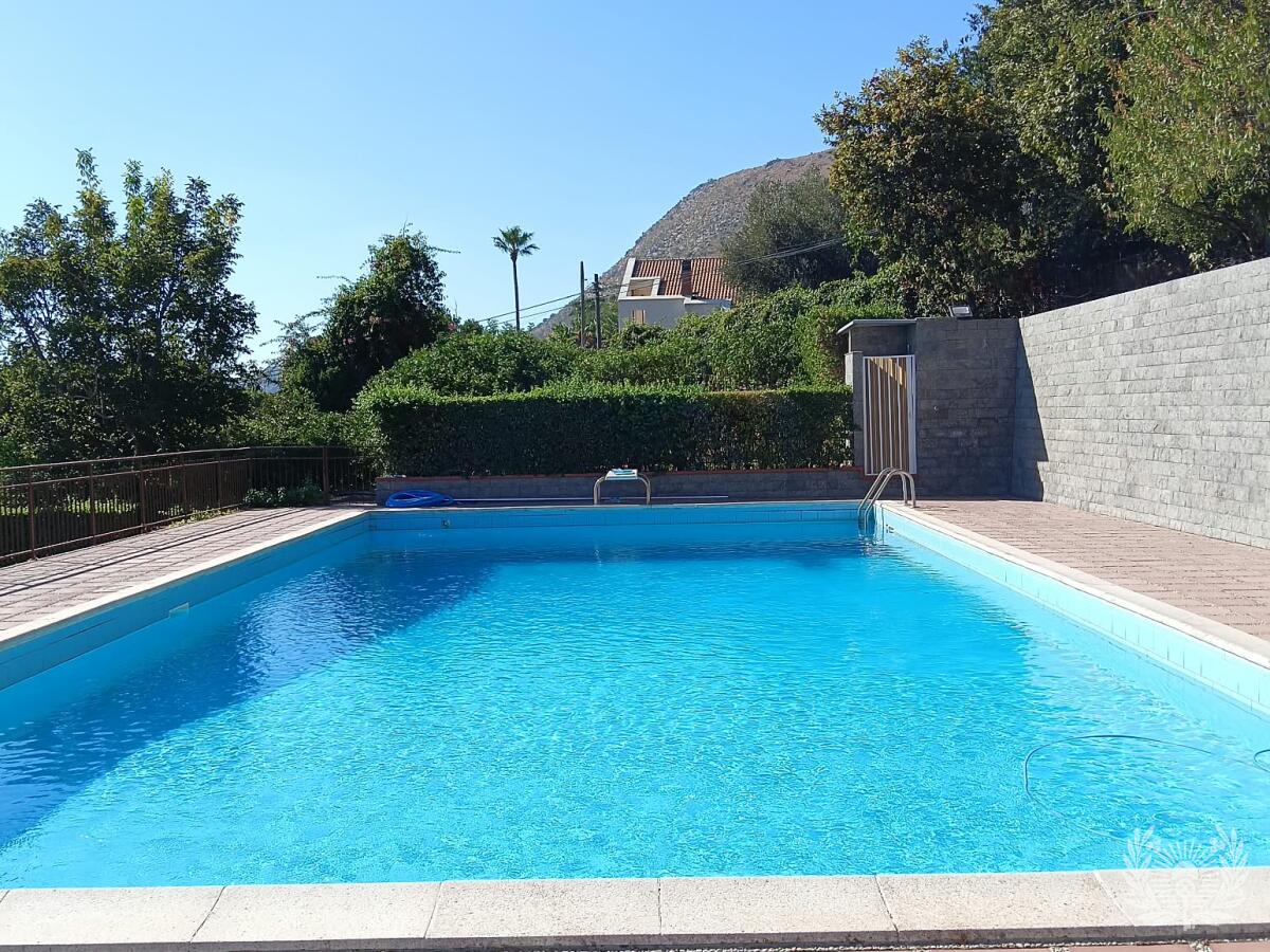 Villa Privata con Piscina vicino Palermo e Mondello