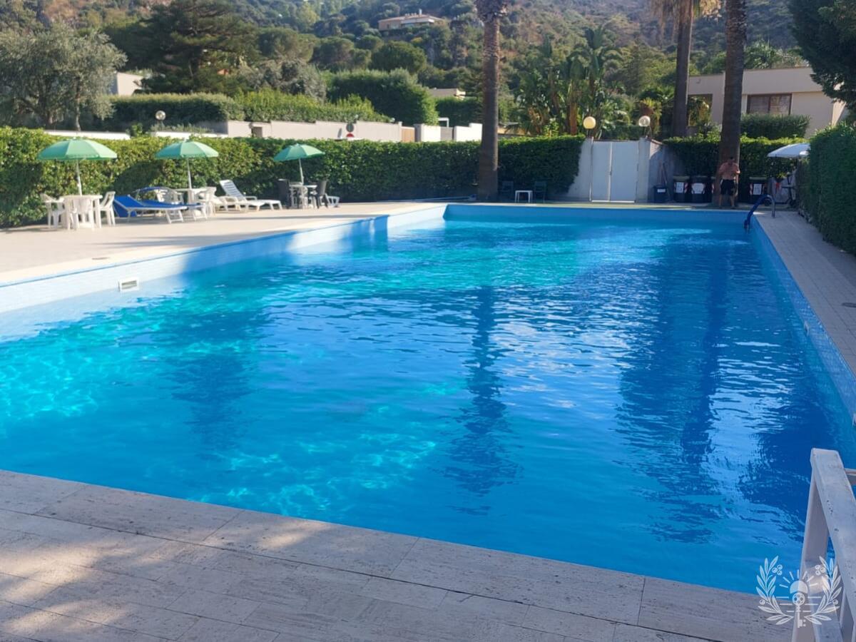 Piscina condominiale